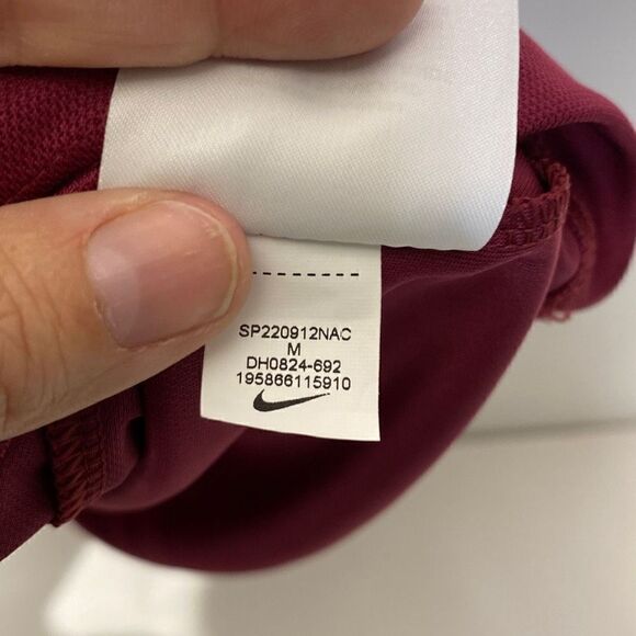 Nike Dri-Fit Men's Short Sleeve Red Golf Polo Shirt Size M - Picture 9 of 9